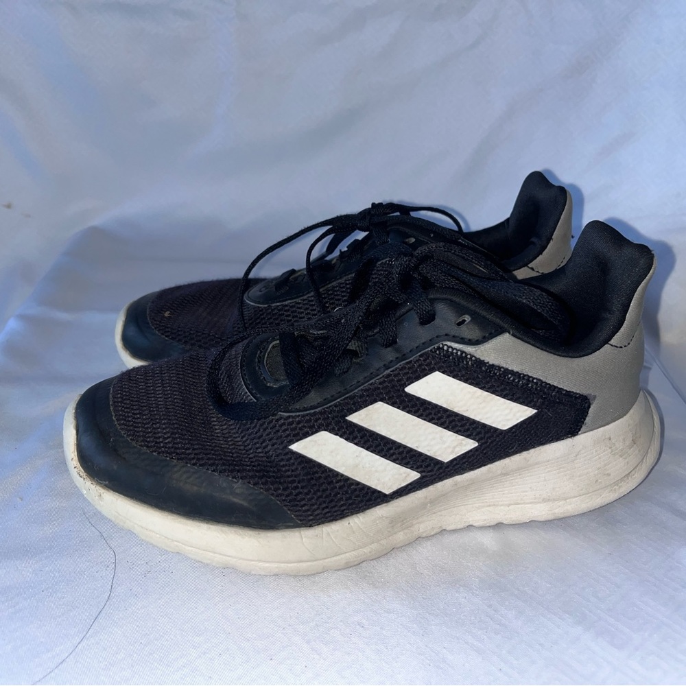 Kids Adidas Tensaur JR Running Shoes Size 2